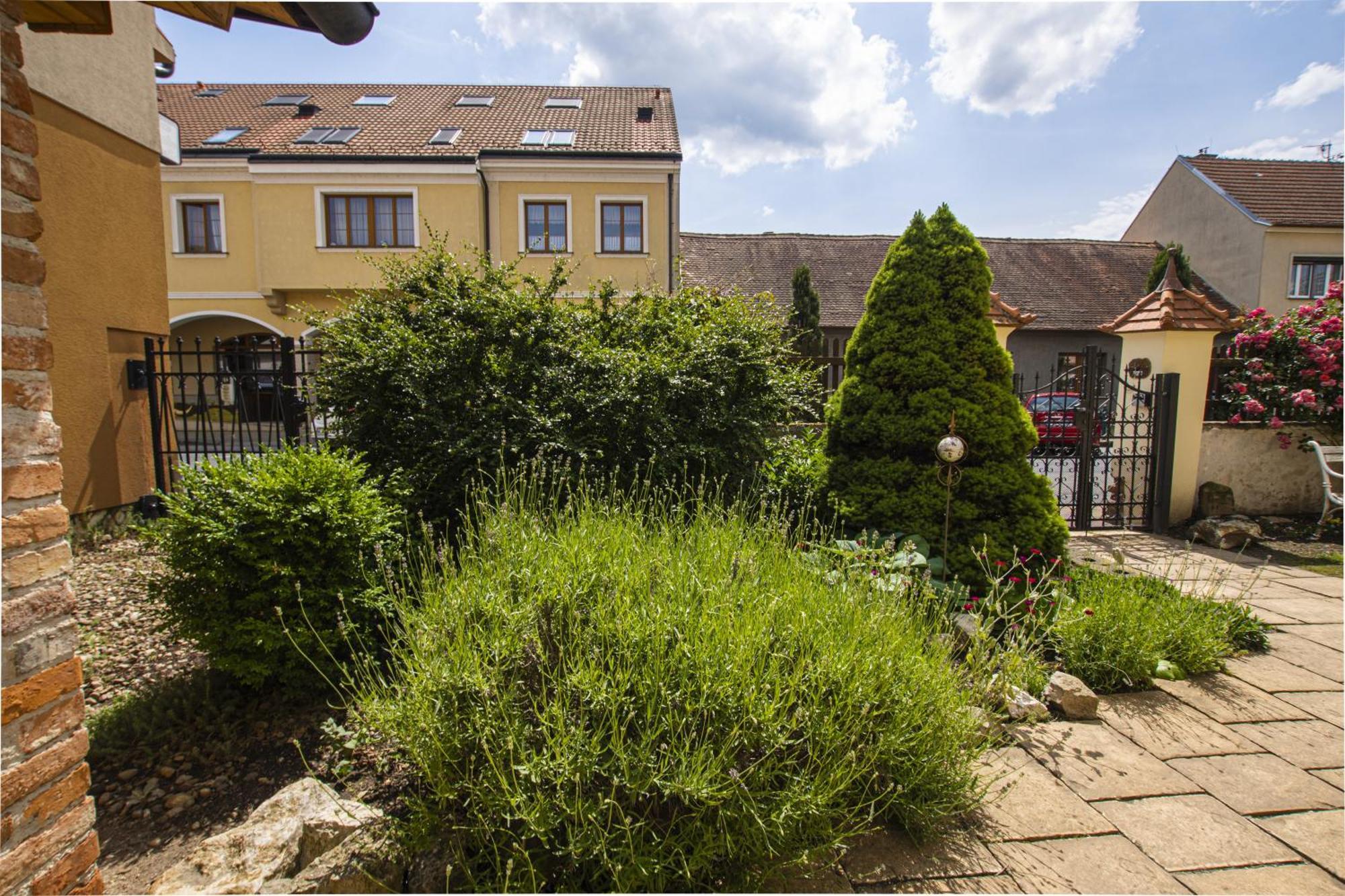 Lichtenstejnske Domky Lednice Exterior foto
